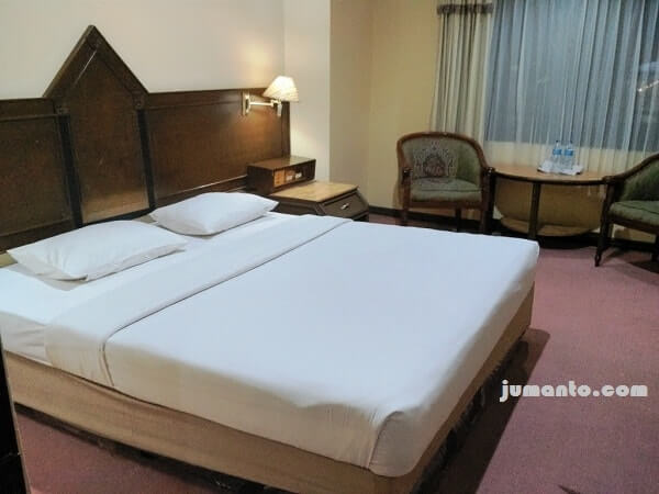 foto fasilitas kamar hotel rauda pekanbaru