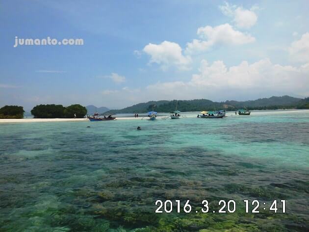Foto Pulau Pahawang Kecil Lampung
