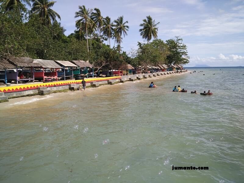 aktivitas wisata di pantai klara lampung