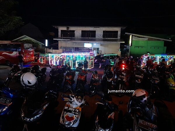wahana permainan odong odong di lapangan samber kota metro lampung